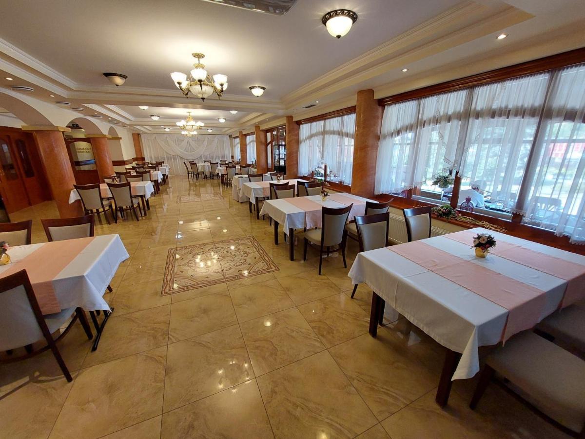 Hotel Alfa Giraltovce Exterior photo