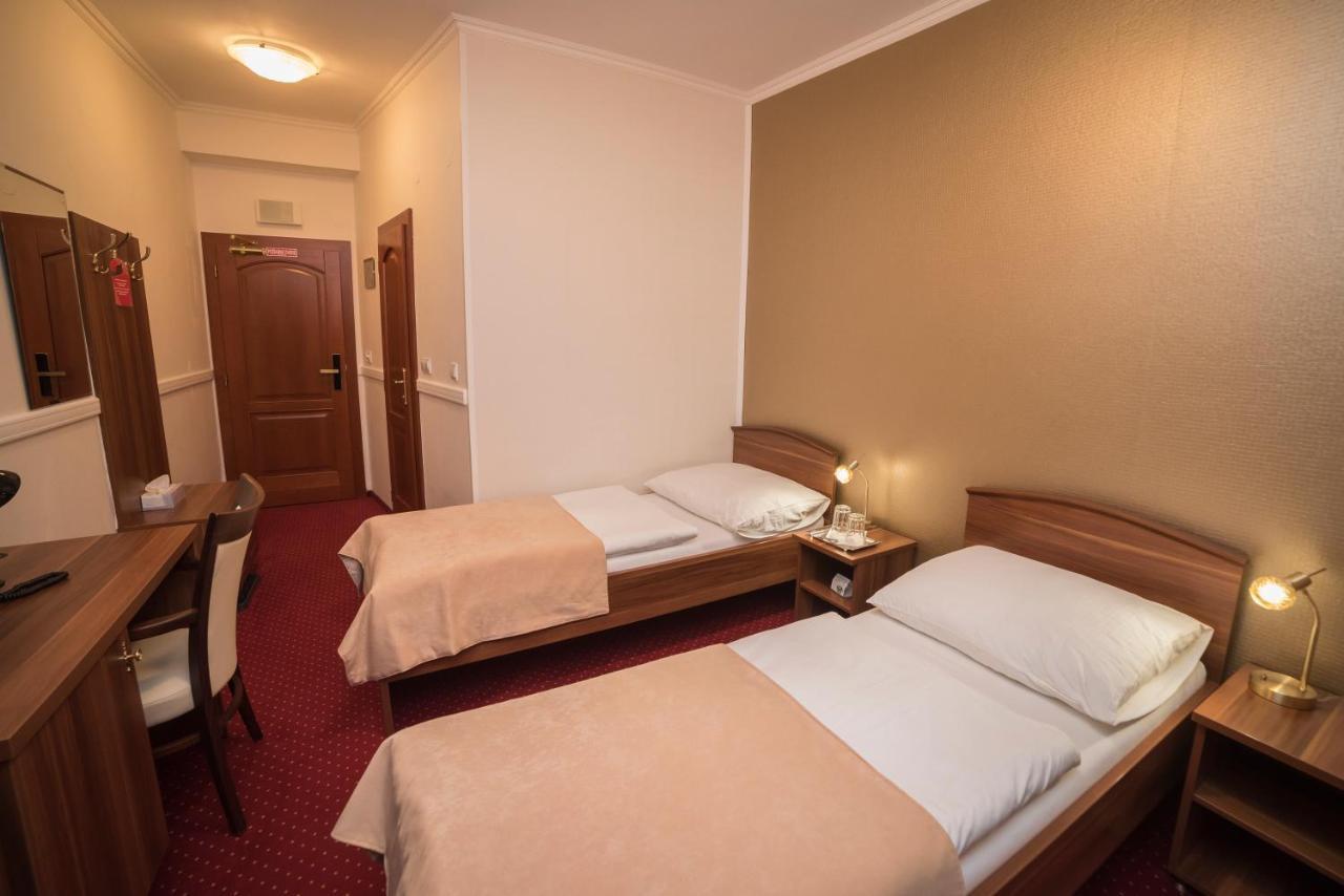 Hotel Alfa Giraltovce Exterior photo